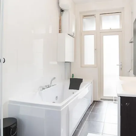 아파트 Downtown 1 Bedroom *