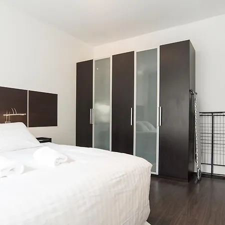 아파트 Downtown 1 Bedroom *